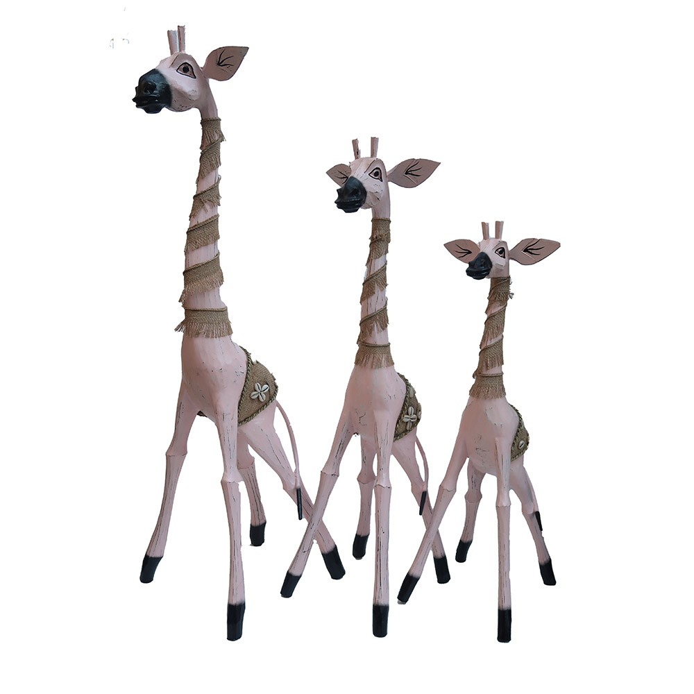 Decorative Albazia Wood Animal Giraffe Cream
